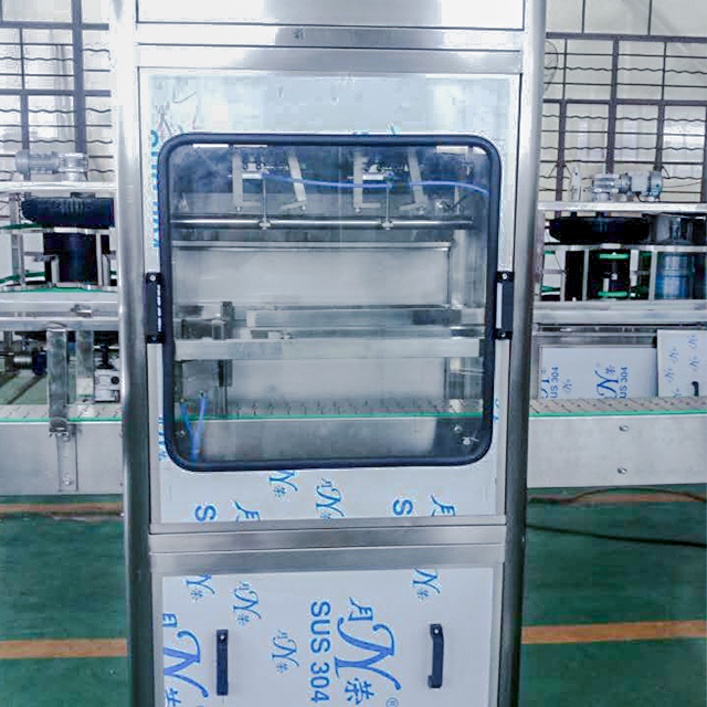 Two-head capping machine
